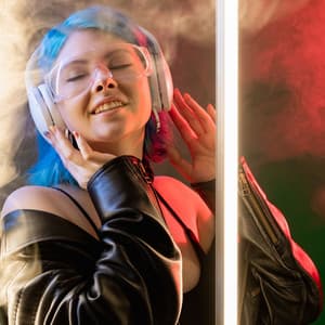 Peaceful Relaxation: Ambient Music in Ethereal Unwind - Peaceful Palace