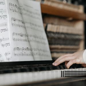 Piano Café - Quiet Piano Music