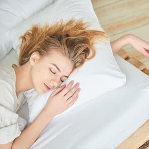 Enchanted Lofi Pillowtalk: Sleep Serenading Melodies - Lofi Rain