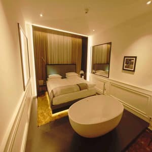 Majestic Ambiance for Weekend Hotel Stays - Dinner Music