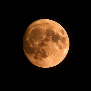 Sonidos Suaves Nocturnos: Música Para Un Descanso Profundo - Hombre 77