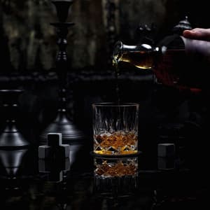 Whiskey and Blues: Relaxing Tunes from Bourbon Street to Chicago - John Plack