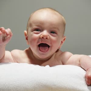 Giggles and Gurgles: Happy Music for Babies - Happy Music for Retail Stores