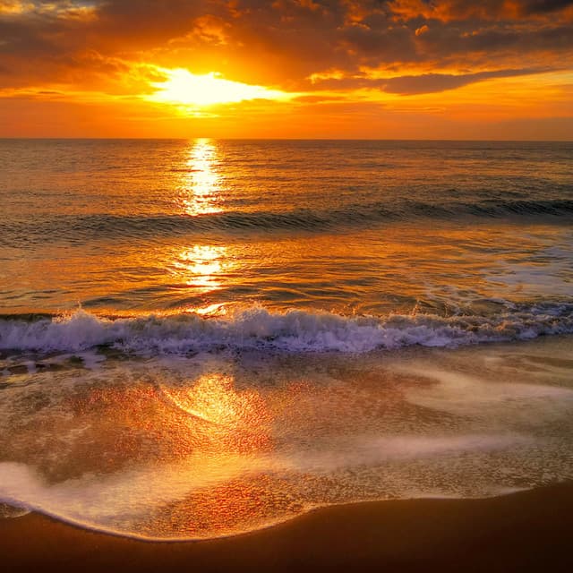 Nature's Rejuvenation: Oceanic Massage Haven - Ocean Currents