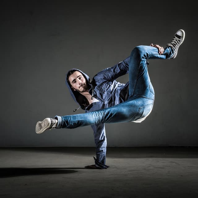 Gentle Night: Hip Hop Sleep Tunes - LoFi Cinema