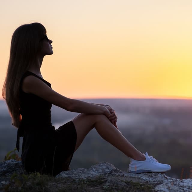 Serene Simplicity: Lofi Harmonies for Peaceful Moments - LO-FI BEATS