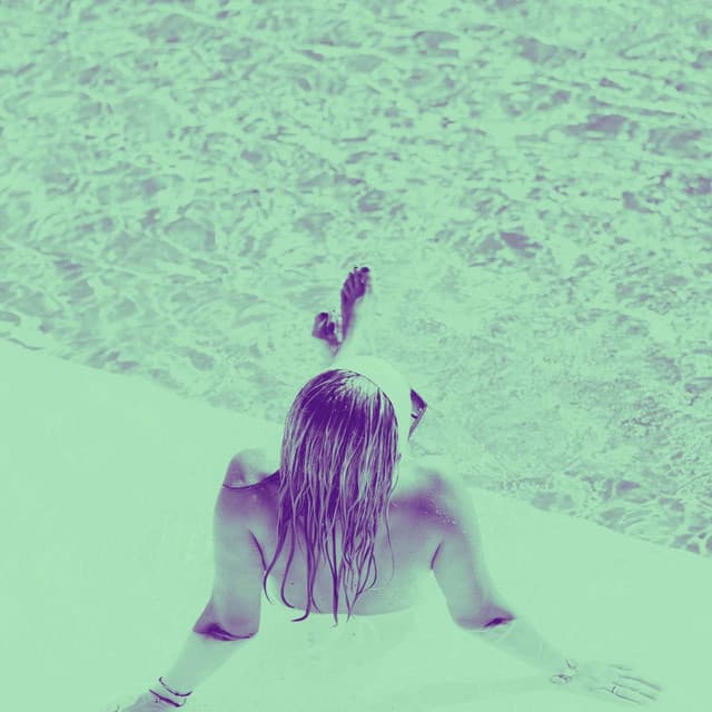 Echoes of Beautiful Creativity - Soft Background Music