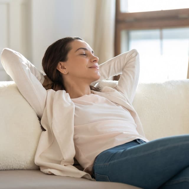 Relaxation Calm: Soothing Music for Serenity - Hunting Silence